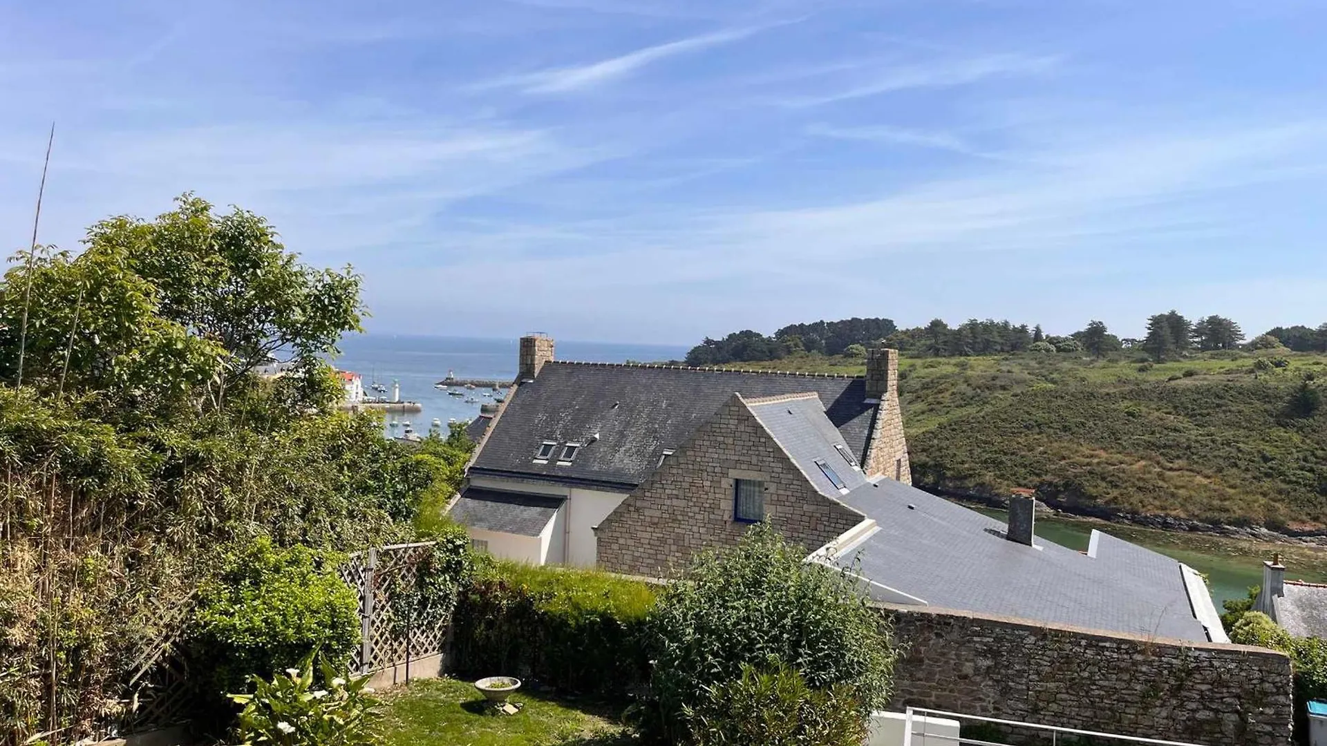 Maison Lumineuse A Sauzon Avec Grande Terrasse Et Jardin - Fr-1-418-269